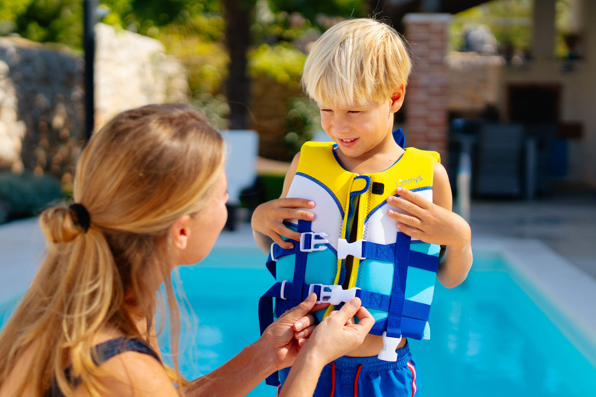 What Age Should My Child Learn to Swim?